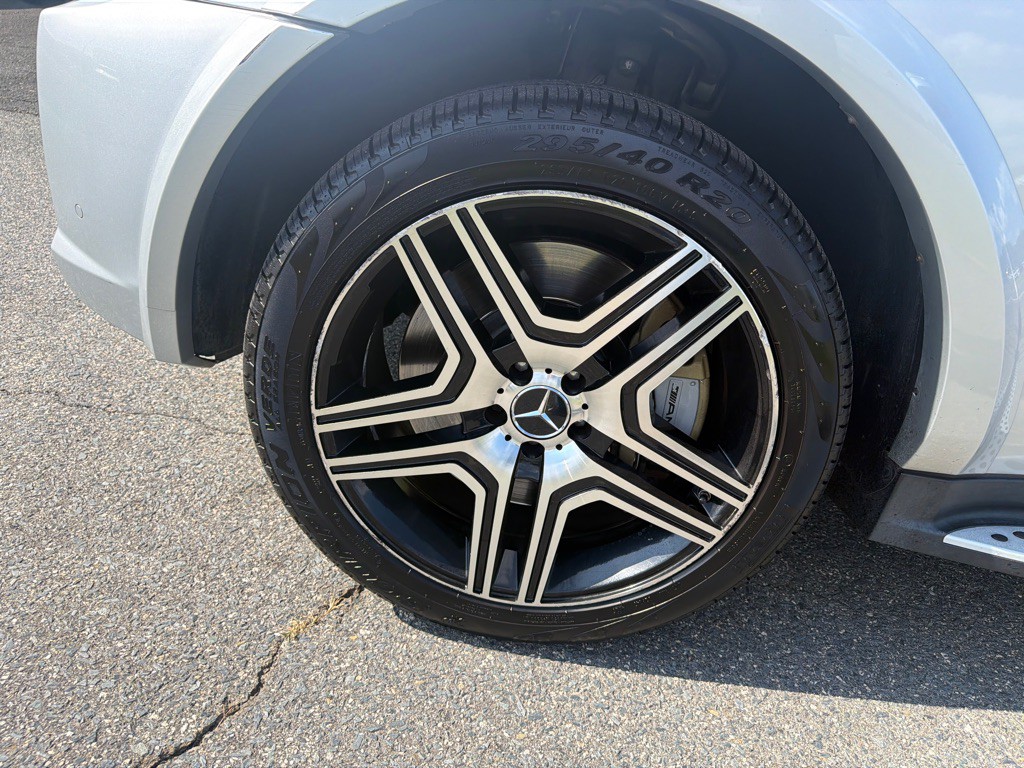 2009 Mercedes-Benz M-Class Image 38