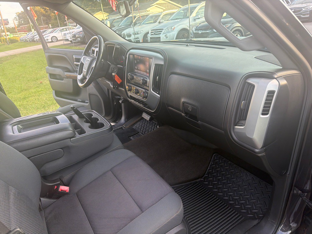 2015 GMC Sierra Image 18