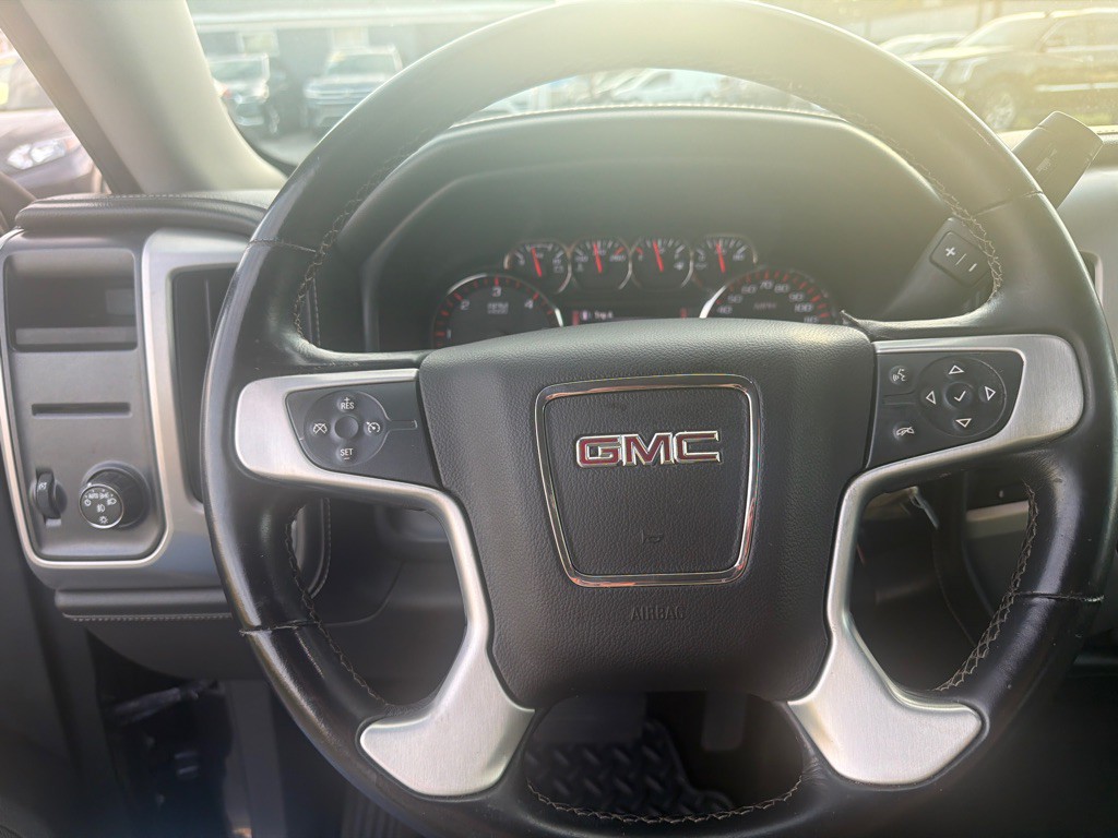 2015 GMC Sierra Image 22