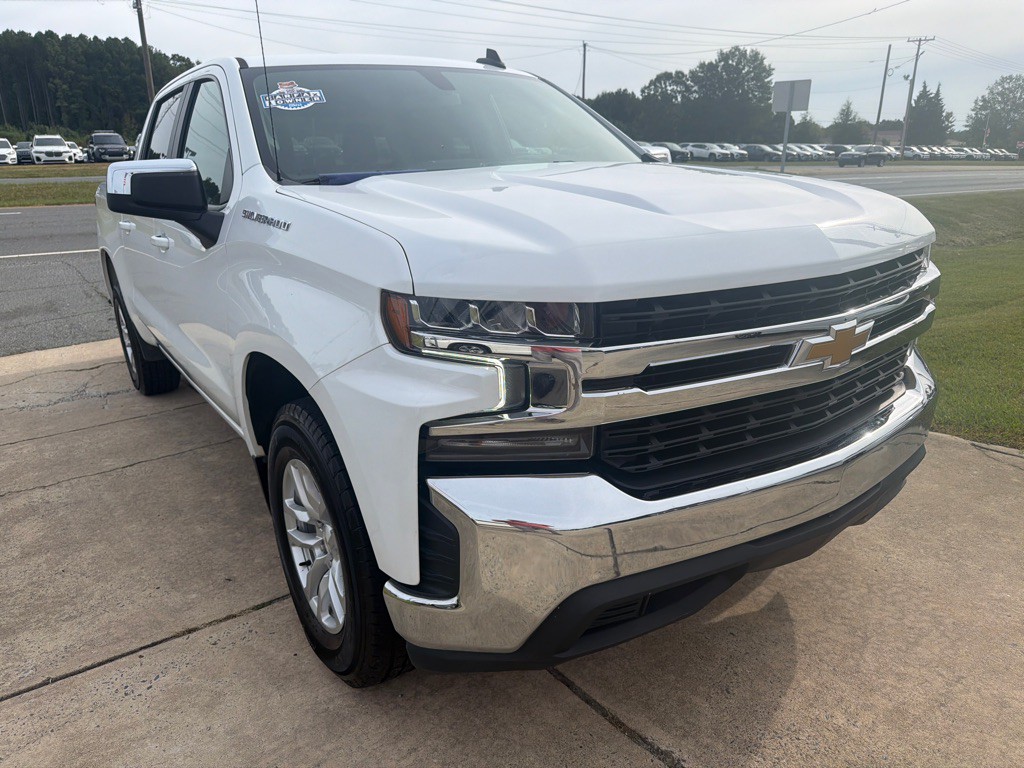 2021 Chevrolet Silverado 1500 Image 2