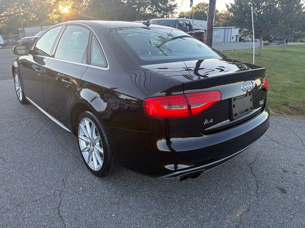 2015 Audi A4 Image 10