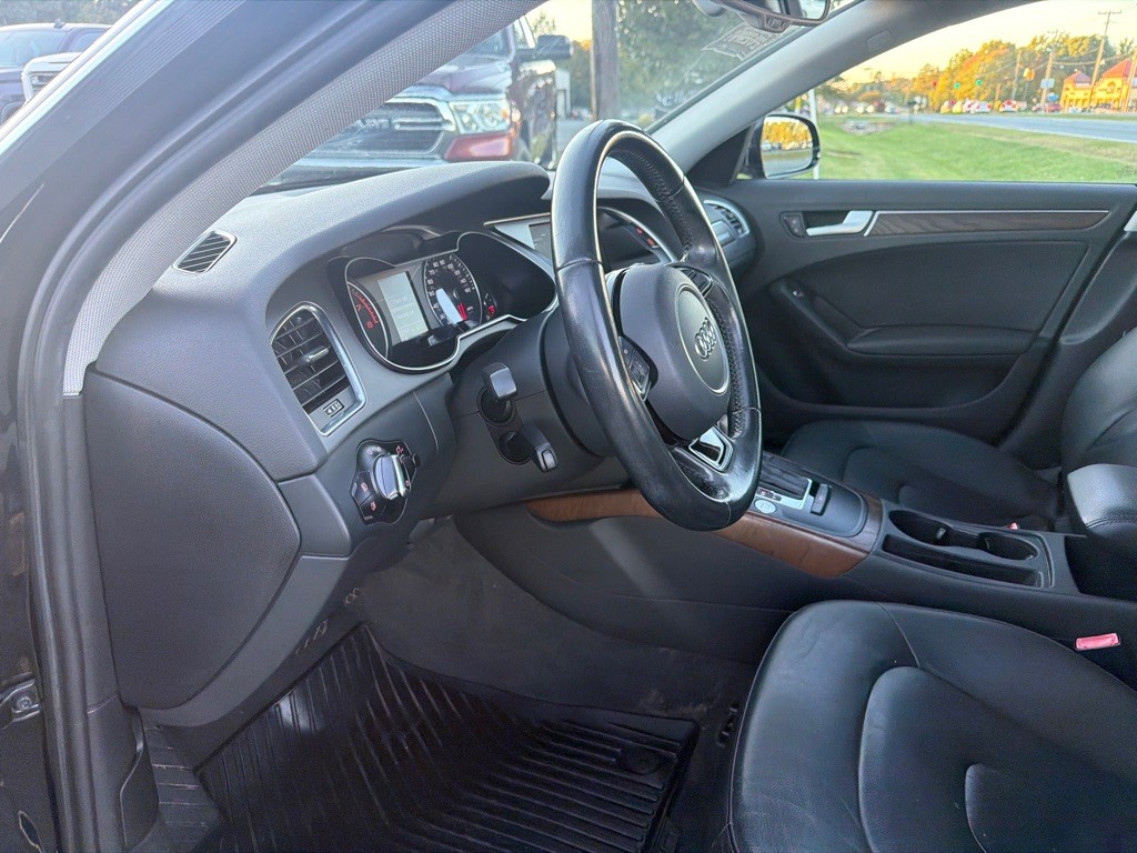 2015 Audi A4 Image 17