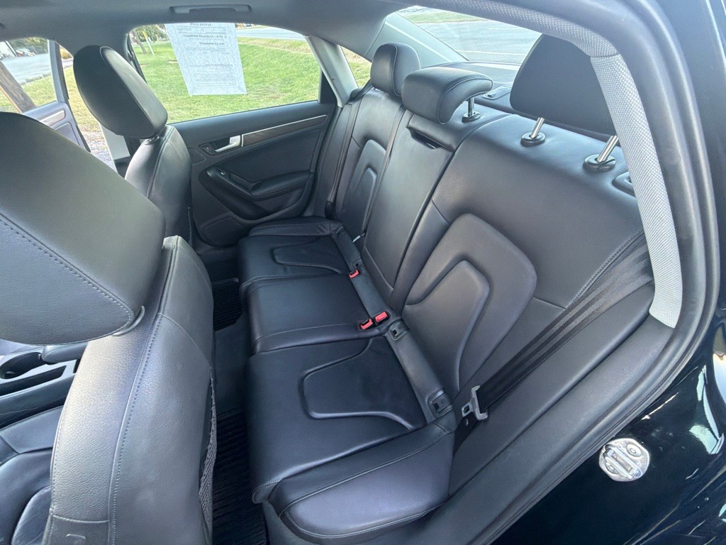 2015 Audi A4 Image 25