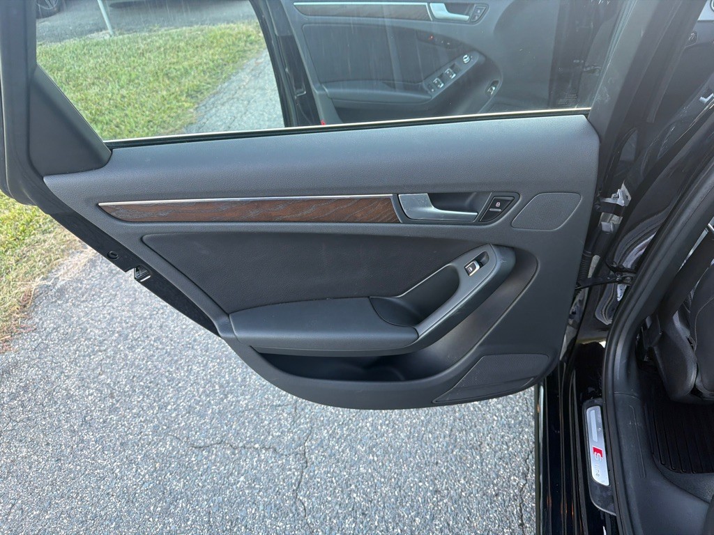 2015 Audi A4 Image 30