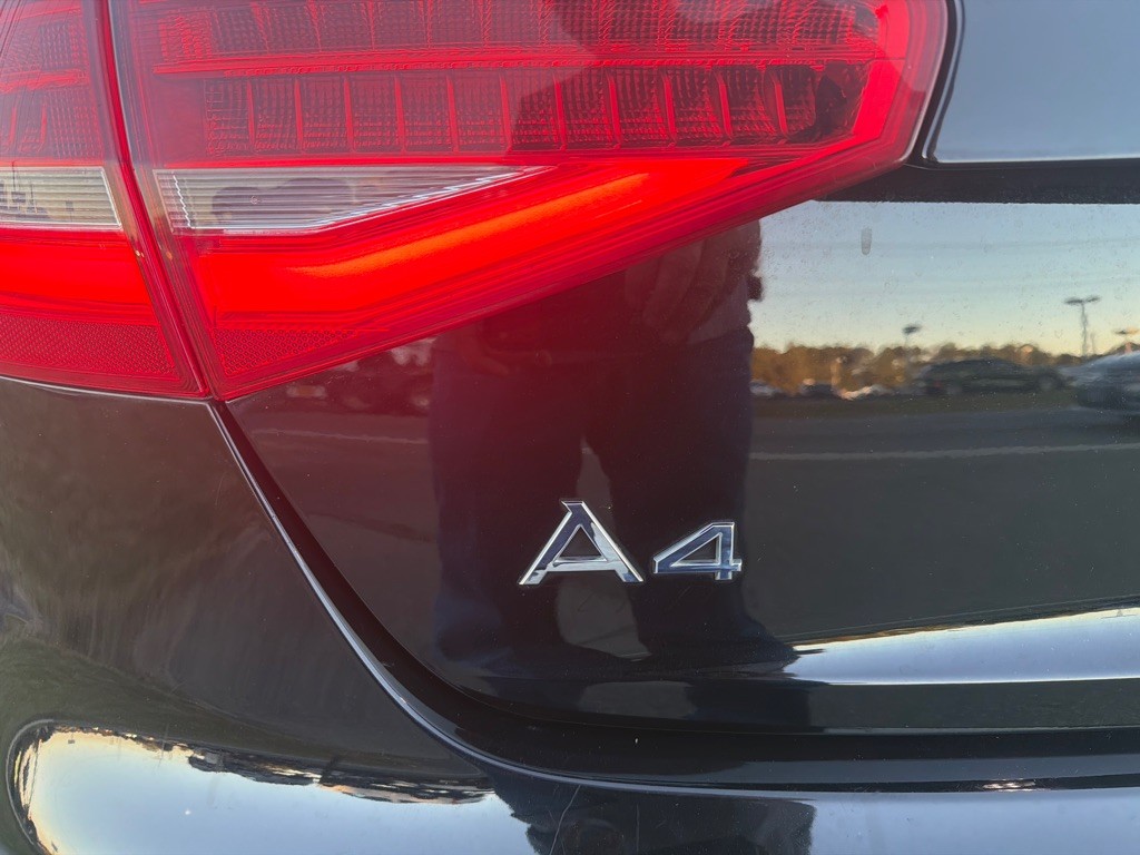 2015 Audi A4 Image 38