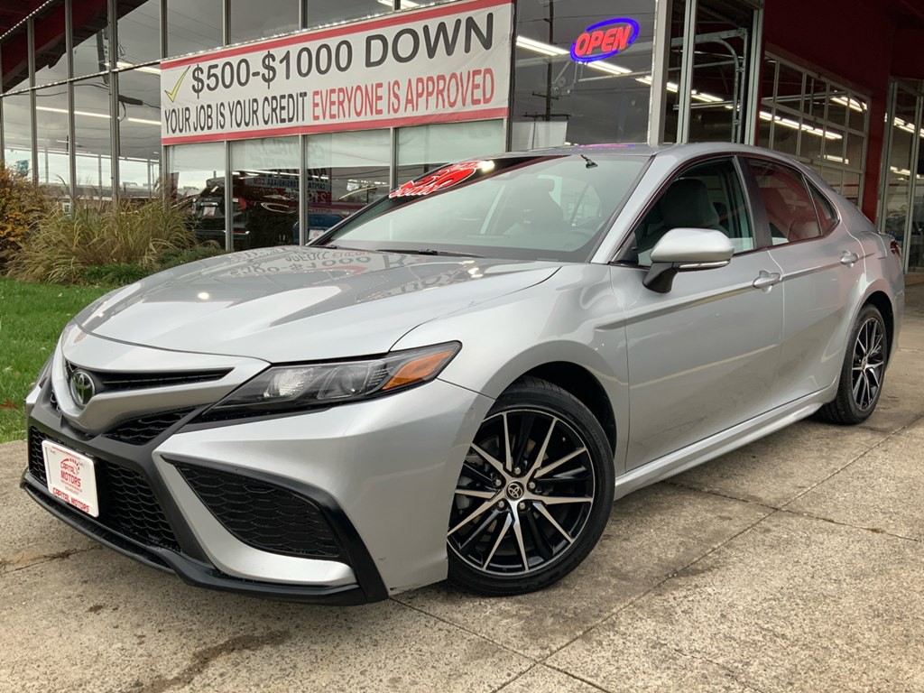 2022 Toyota Camry Image 1