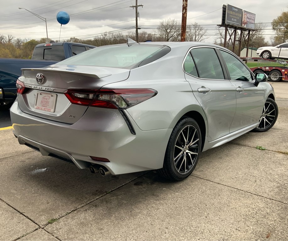 2022 Toyota Camry Image 2