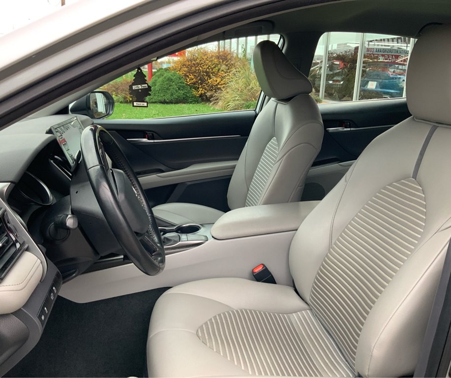 2022 Toyota Camry Image 8