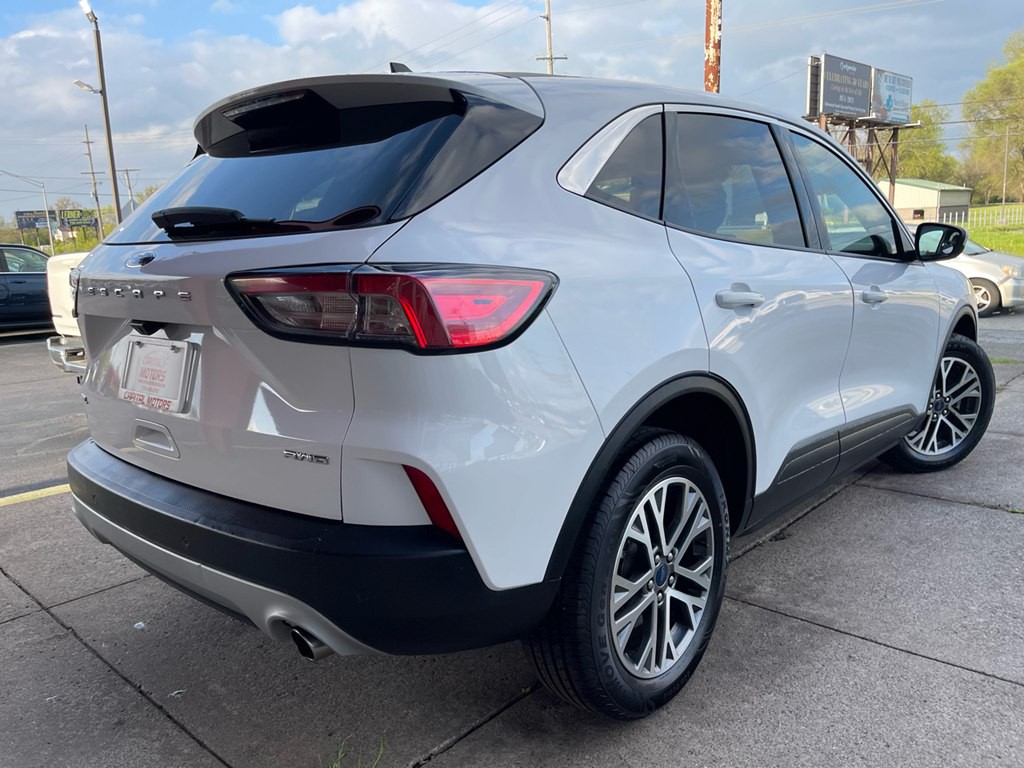 2022 Ford Escape Image 4