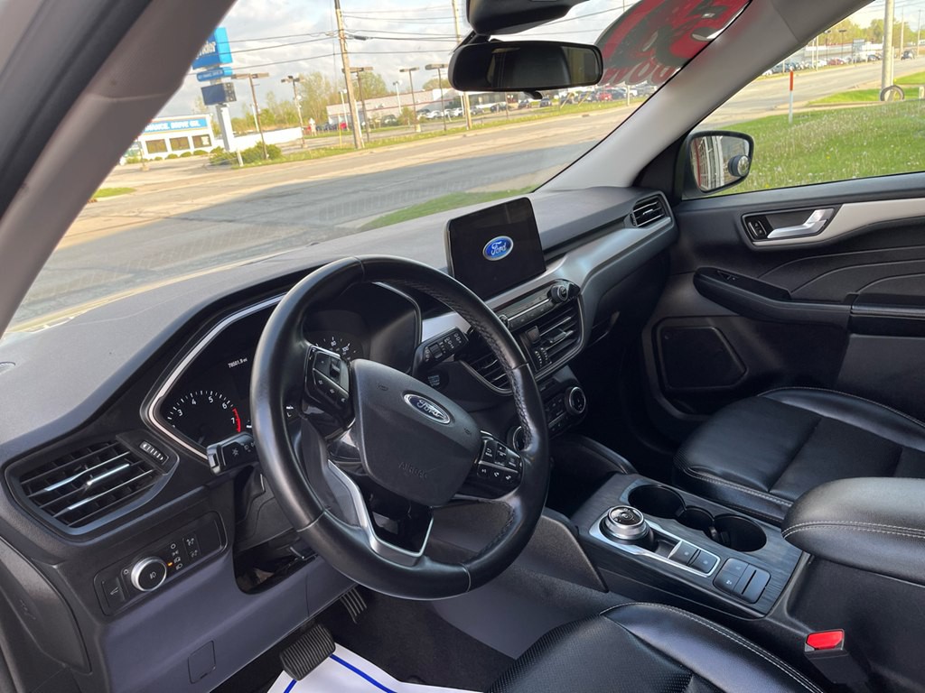 2022 Ford Escape Image 9