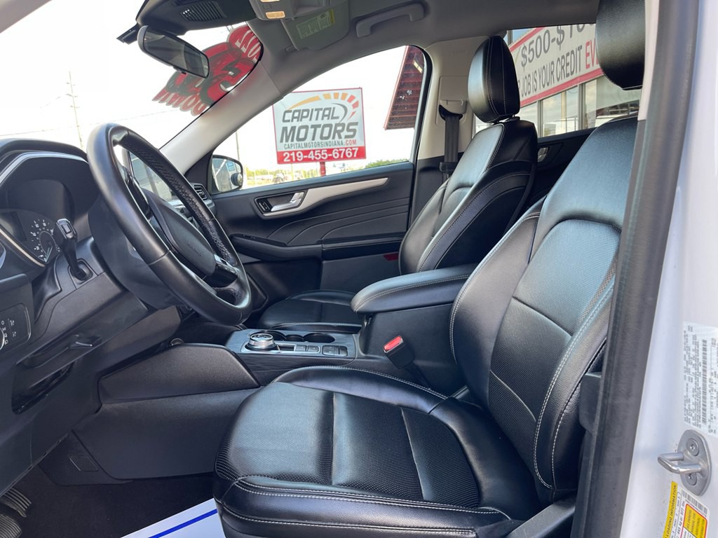 2022 Ford Escape Image 10