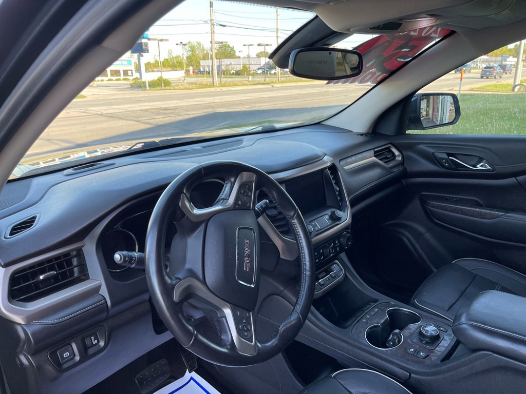 2020 GMC Acadia Image 9