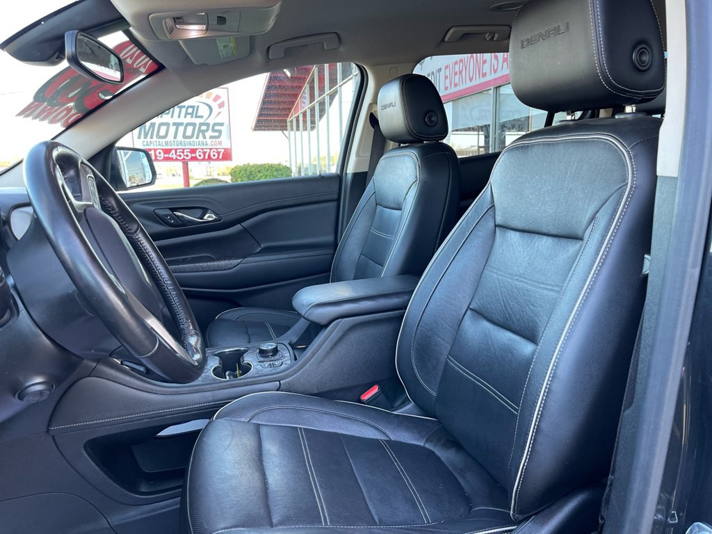 2020 GMC Acadia Image 10