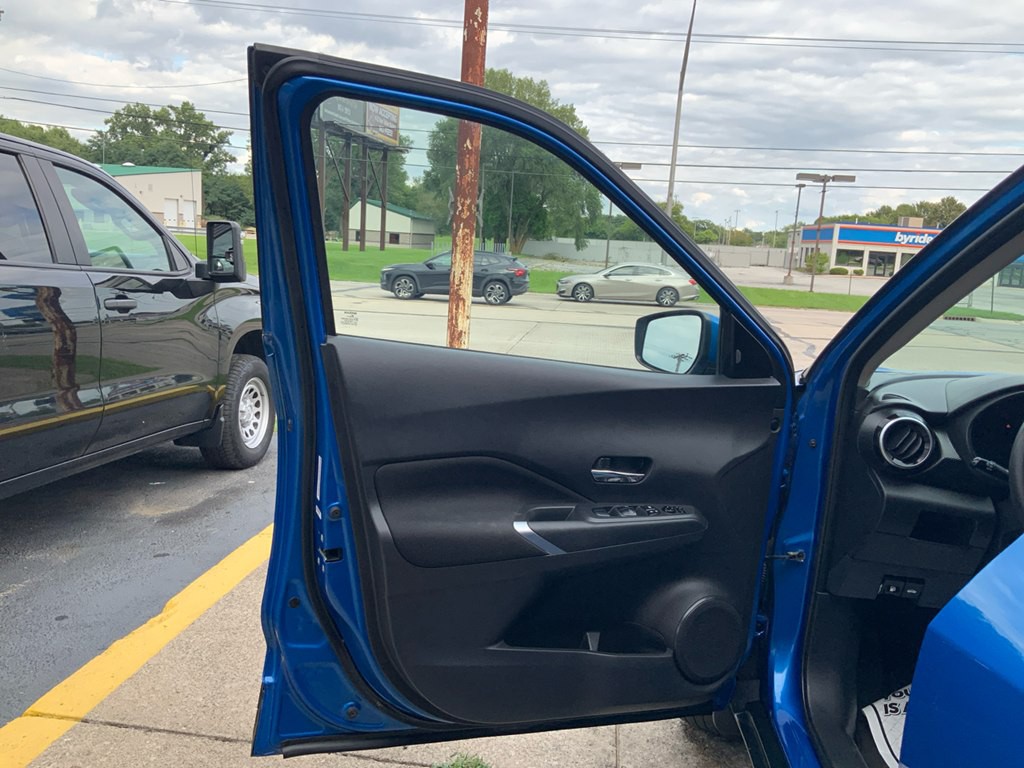 2022 Nissan Kicks Image 8