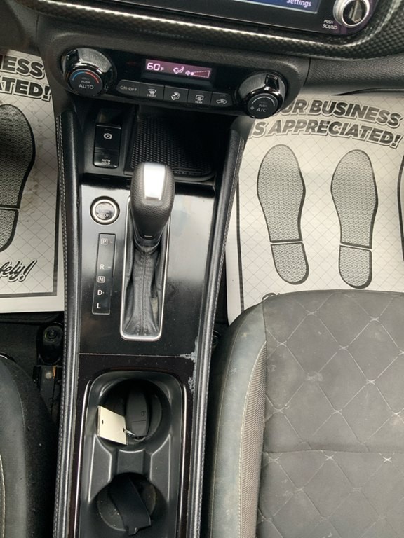 2022 Nissan Kicks Image 14