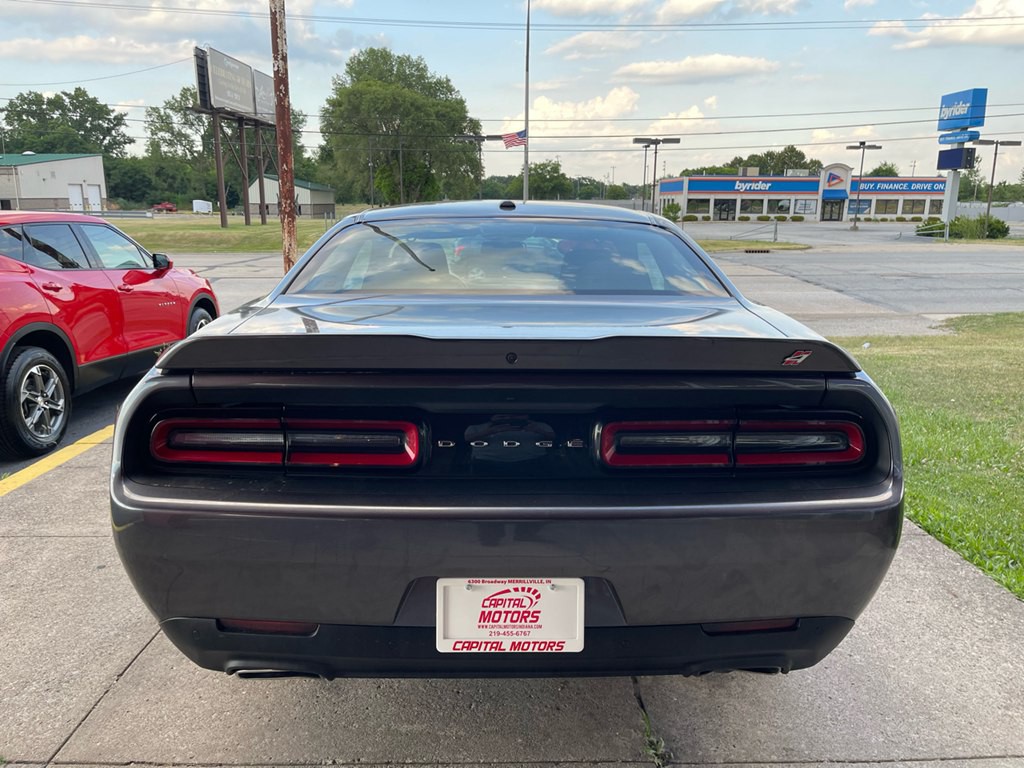 2023 Dodge Challenger Image 3