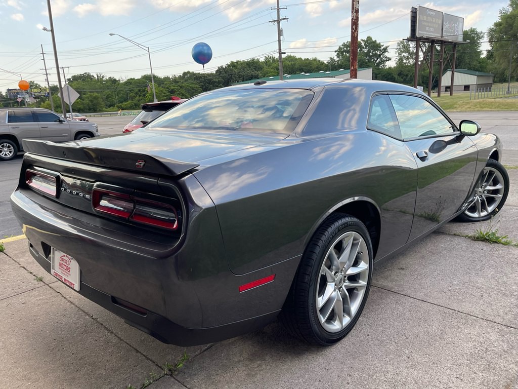 2023 Dodge Challenger Image 4