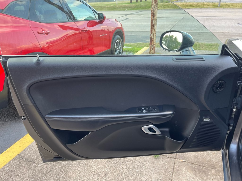 2023 Dodge Challenger Image 7