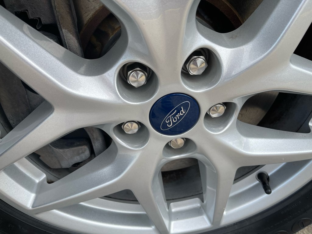 2022 Ford Edge Image 7