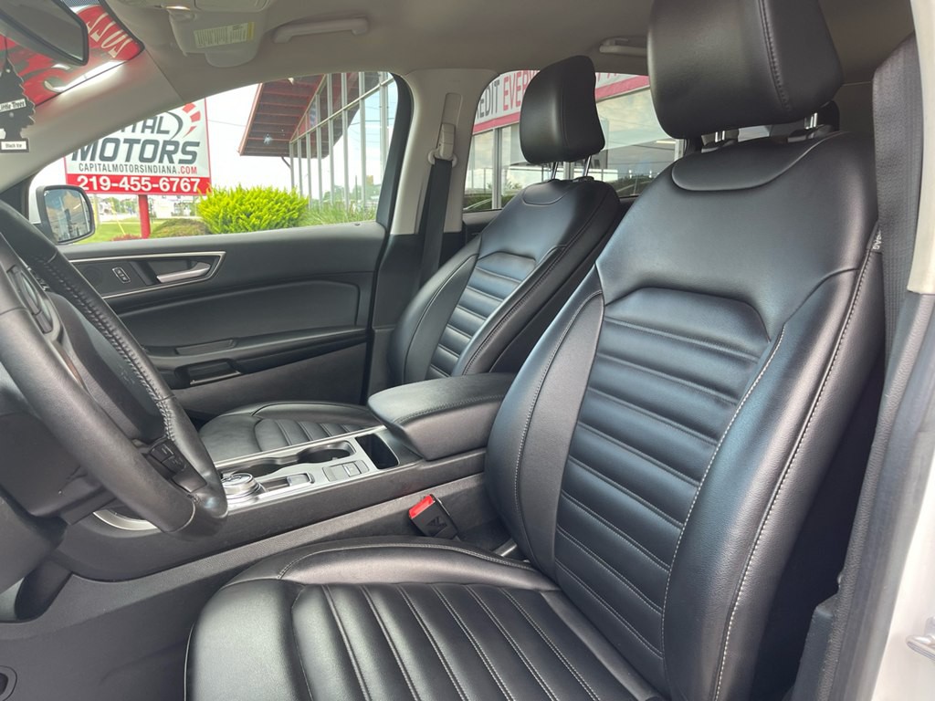 2022 Ford Edge Image 10