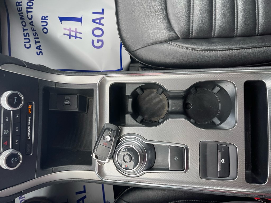 2022 Ford Edge Image 13