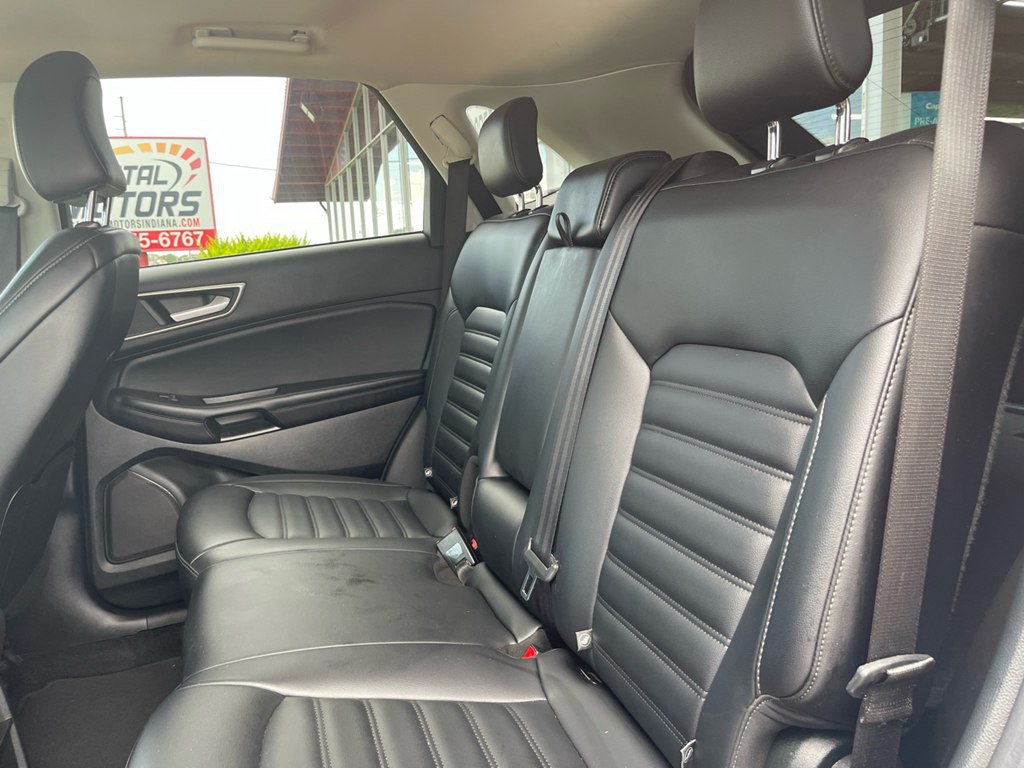2022 Ford Edge Image 15
