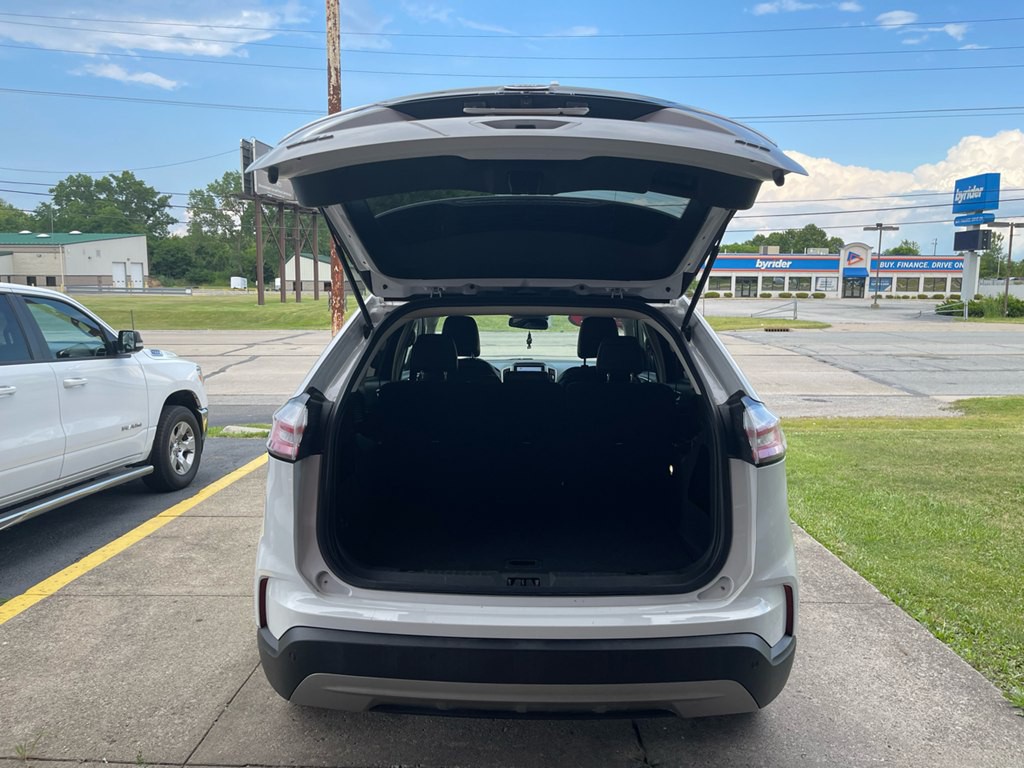 2022 Ford Edge Image 16