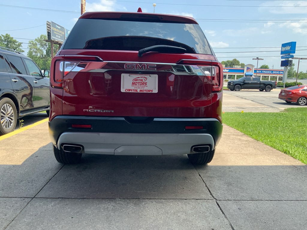 2023 GMC Acadia Image 3