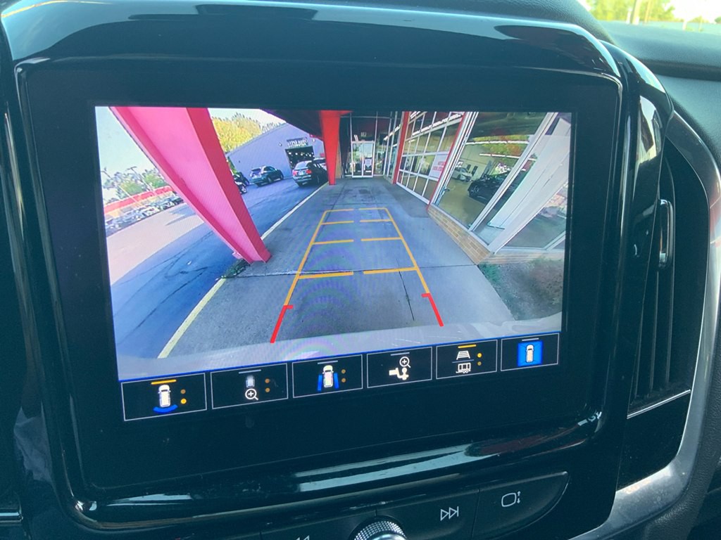 2022 Chevrolet Traverse Image 11