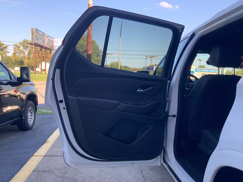 2022 Chevrolet Traverse Image 15