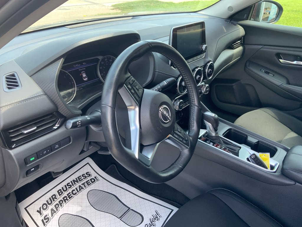 2025 Nissan Sentra Image 9