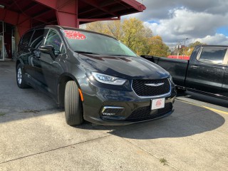 Image for 2017 Chrysler Pacifica Limited ID: 6717984