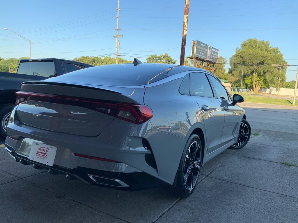 2023 Kia K5 Image 4