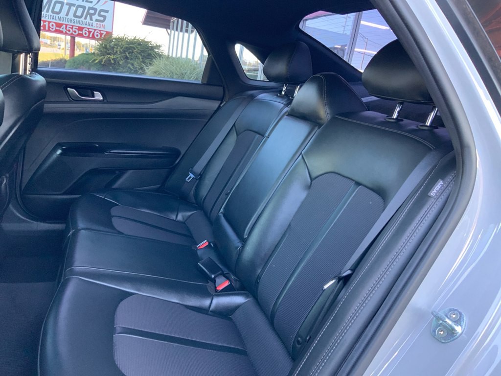 2023 Kia K5 Image 16