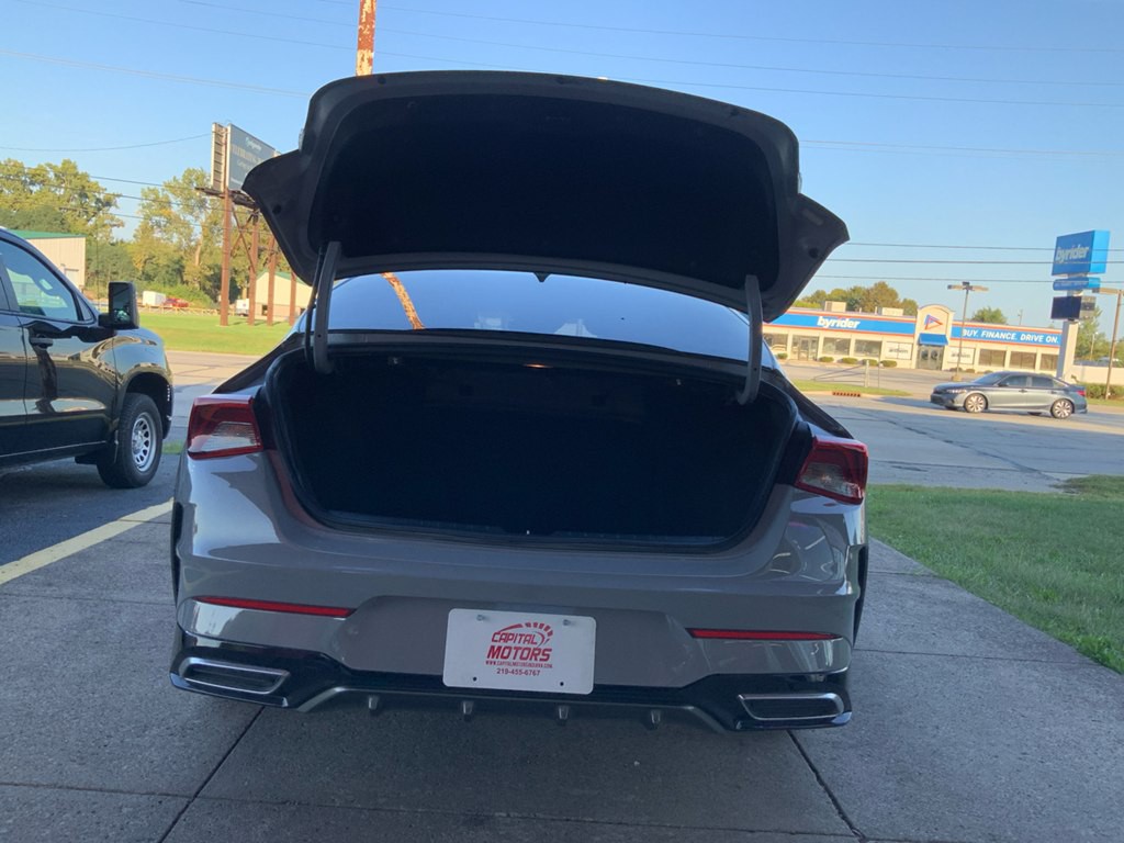 2023 Kia K5 Image 17