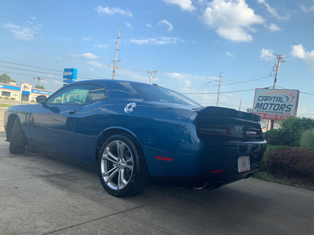 2022 Dodge Challenger Image 2