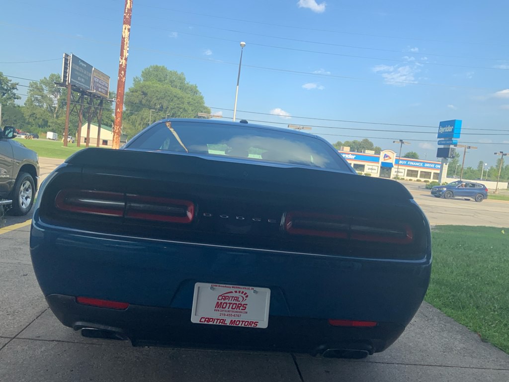 2022 Dodge Challenger Image 3