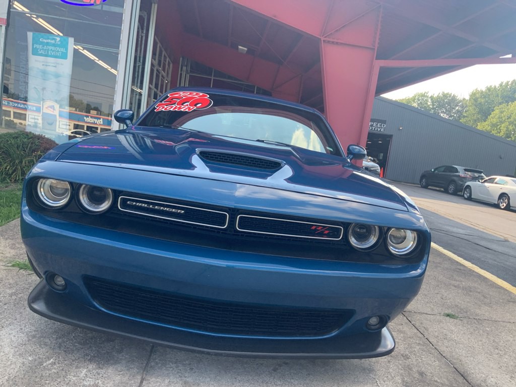 2022 Dodge Challenger Image 6
