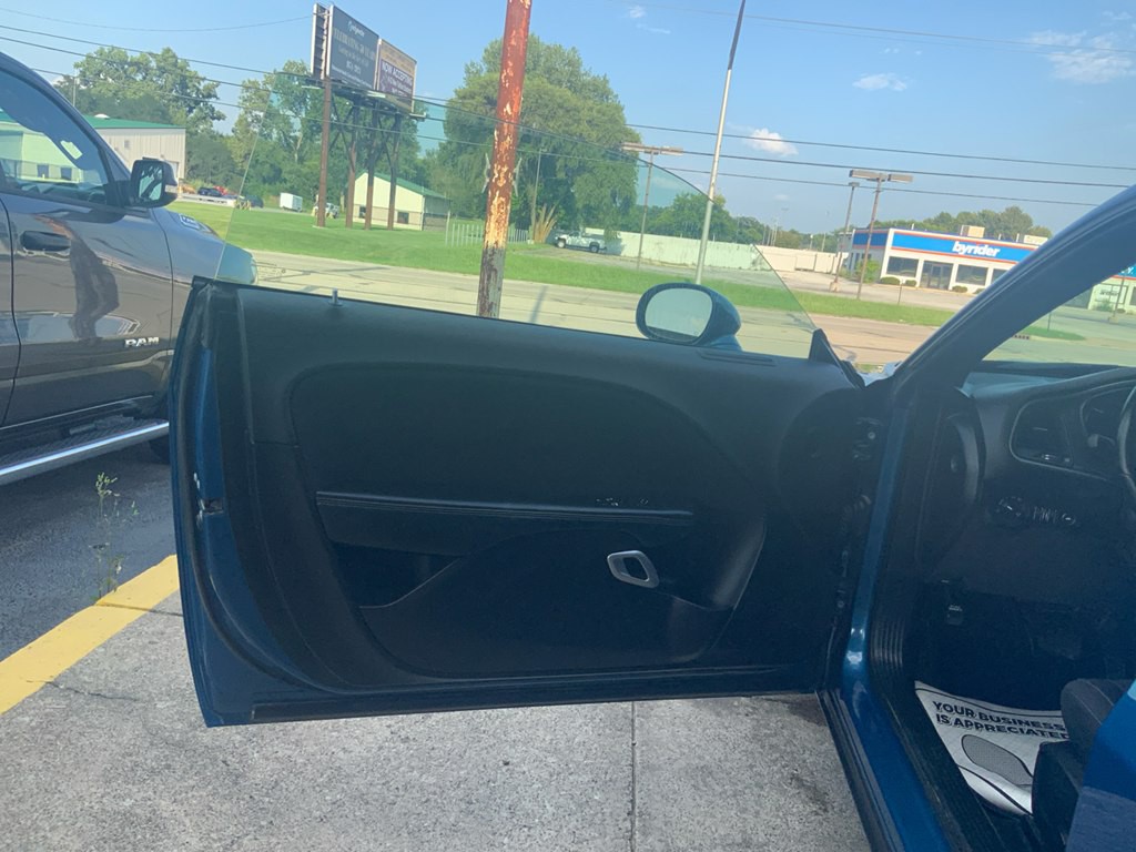 2022 Dodge Challenger Image 8
