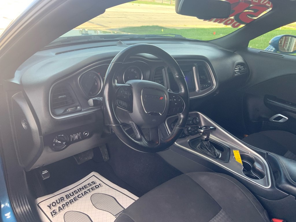 2022 Dodge Challenger Image 9