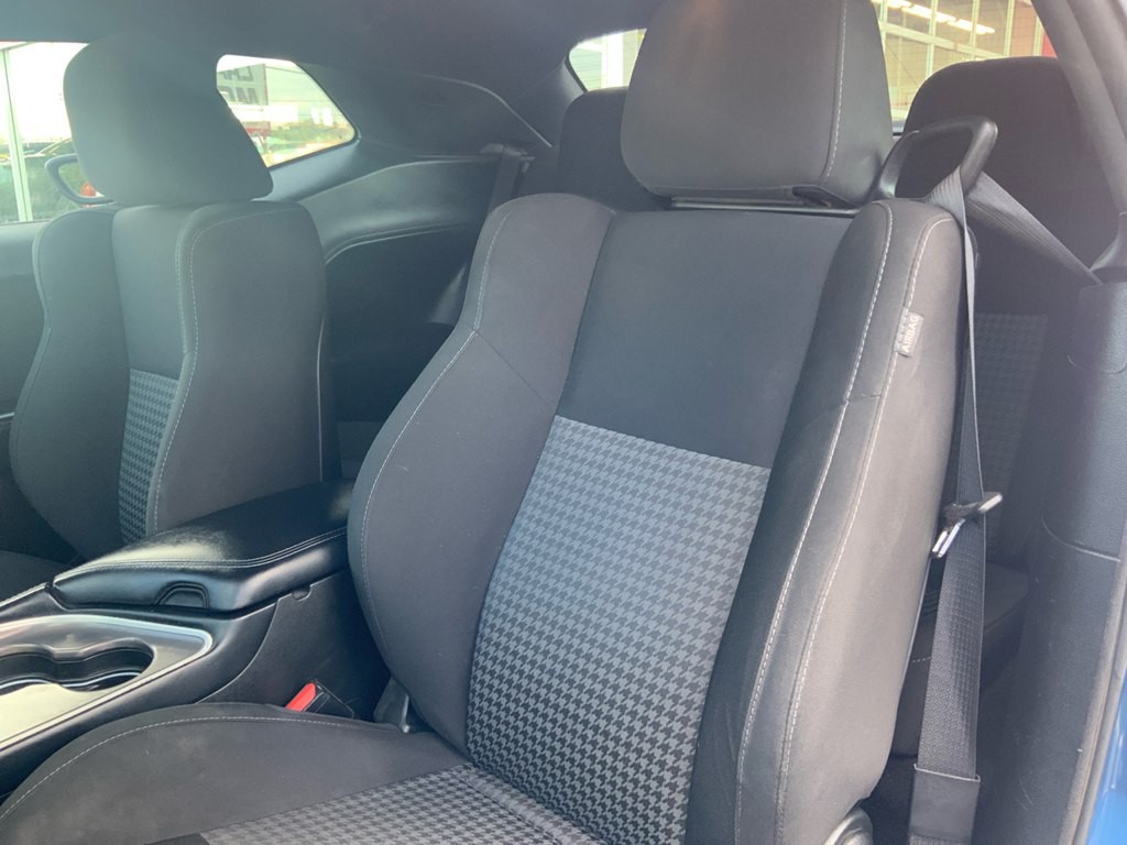 2022 Dodge Challenger Image 10