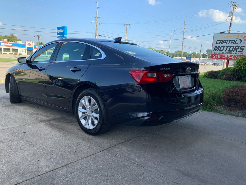 2023 Chevrolet Malibu Image 2