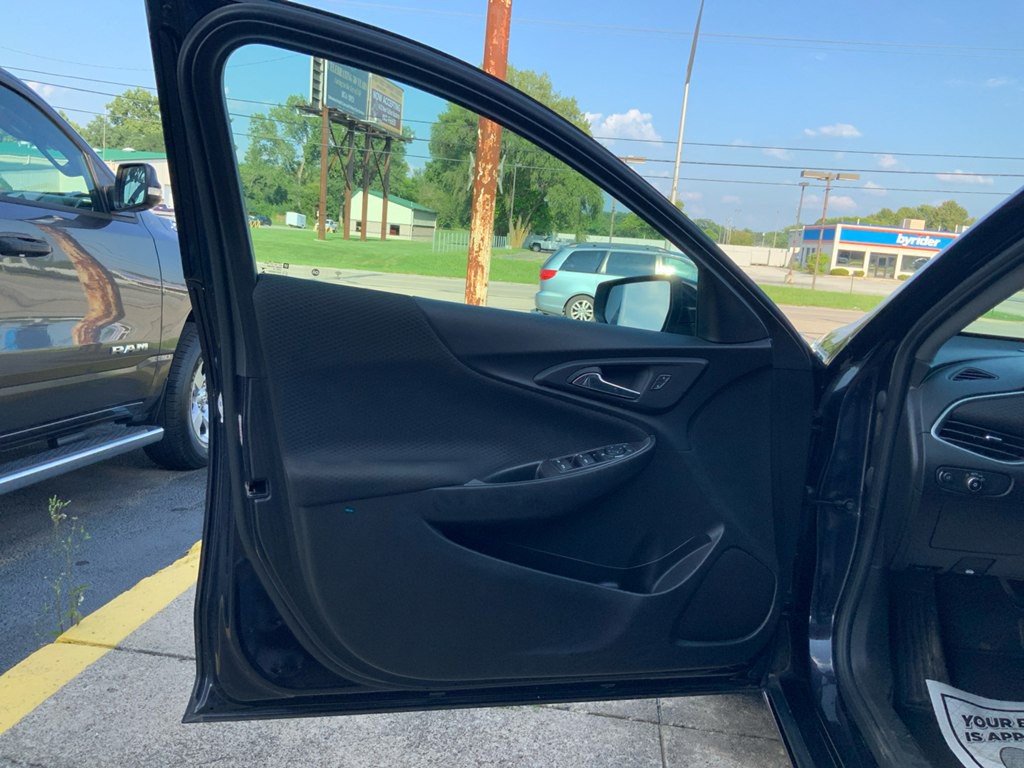 2023 Chevrolet Malibu Image 7