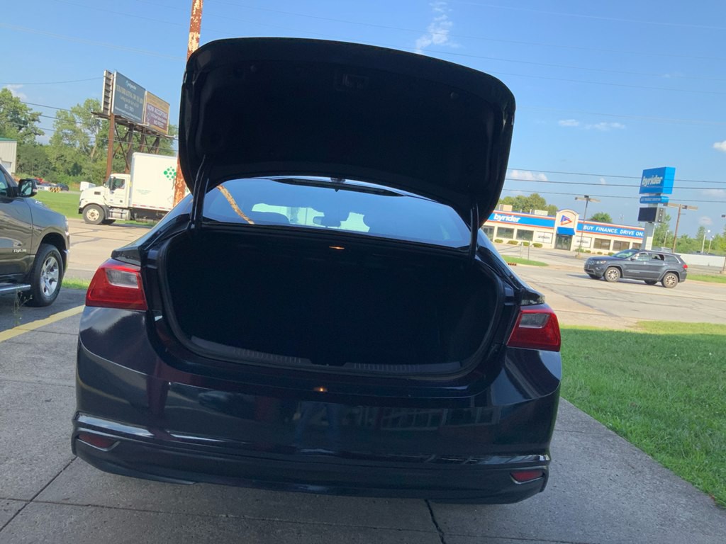 2023 Chevrolet Malibu Image 16