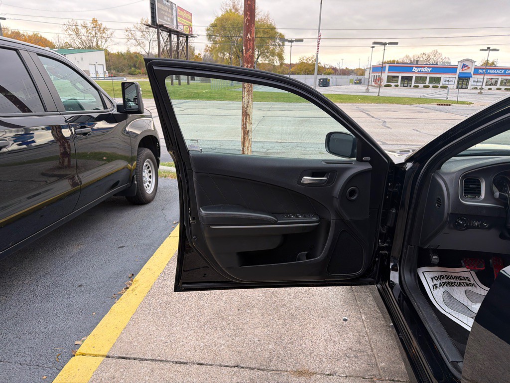 2022 Dodge Charger Image 8