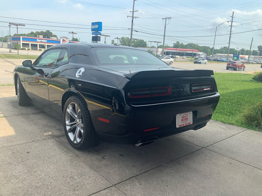 2021 Dodge Challenger Image 2