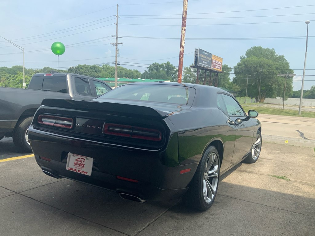 2021 Dodge Challenger Image 4