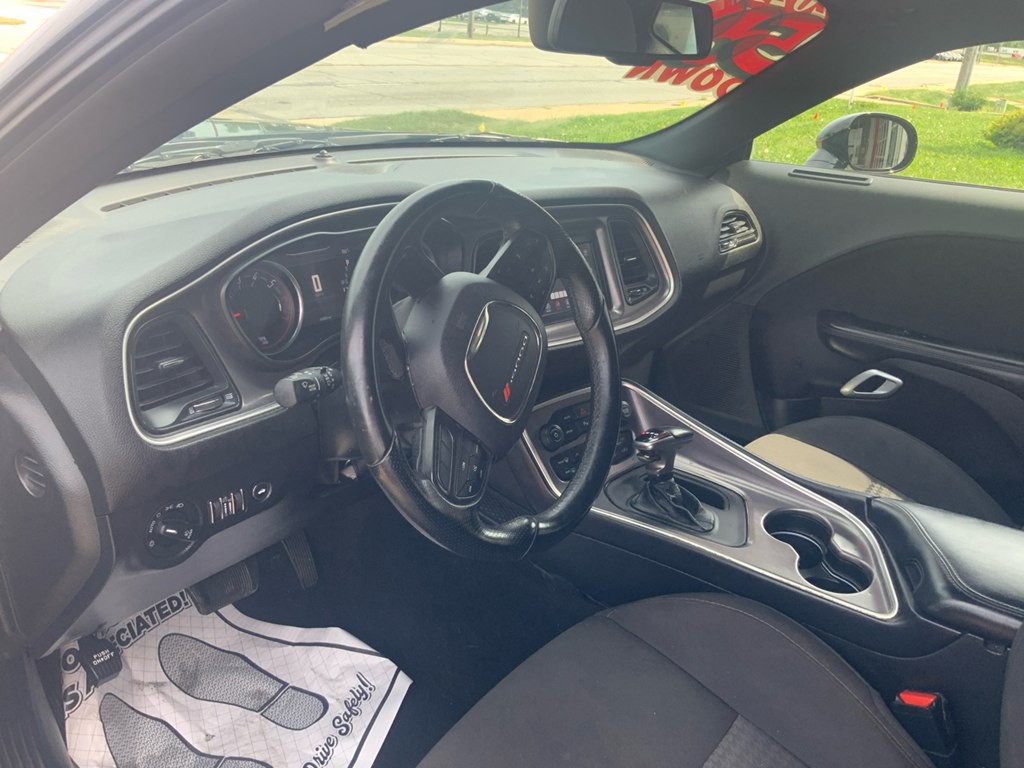 2021 Dodge Challenger Image 9