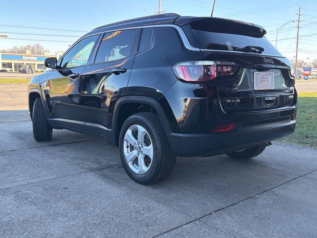 2018 Jeep Compass Image 2