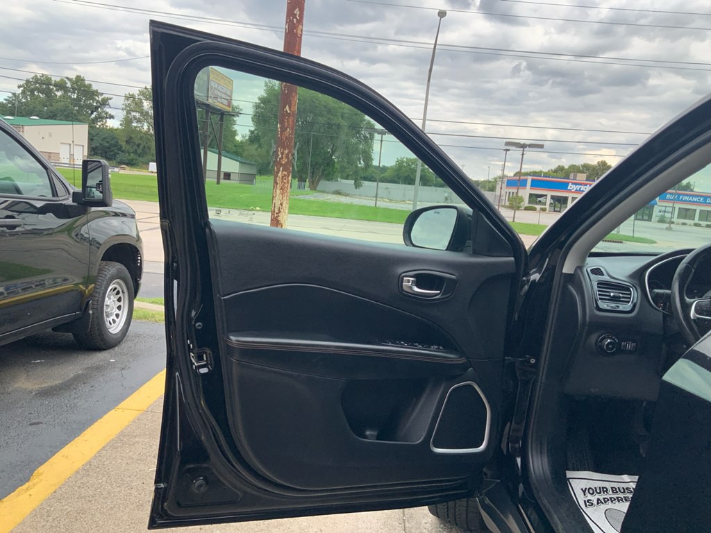 2018 Jeep Compass Image 10